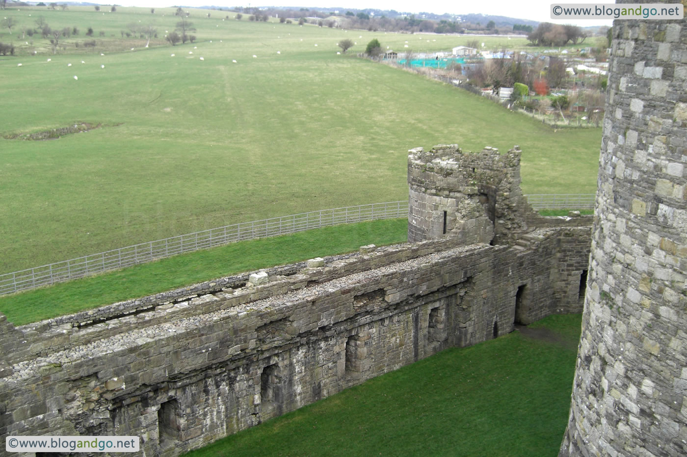 Beaumaris Castle - From the outer wall to the inner wall